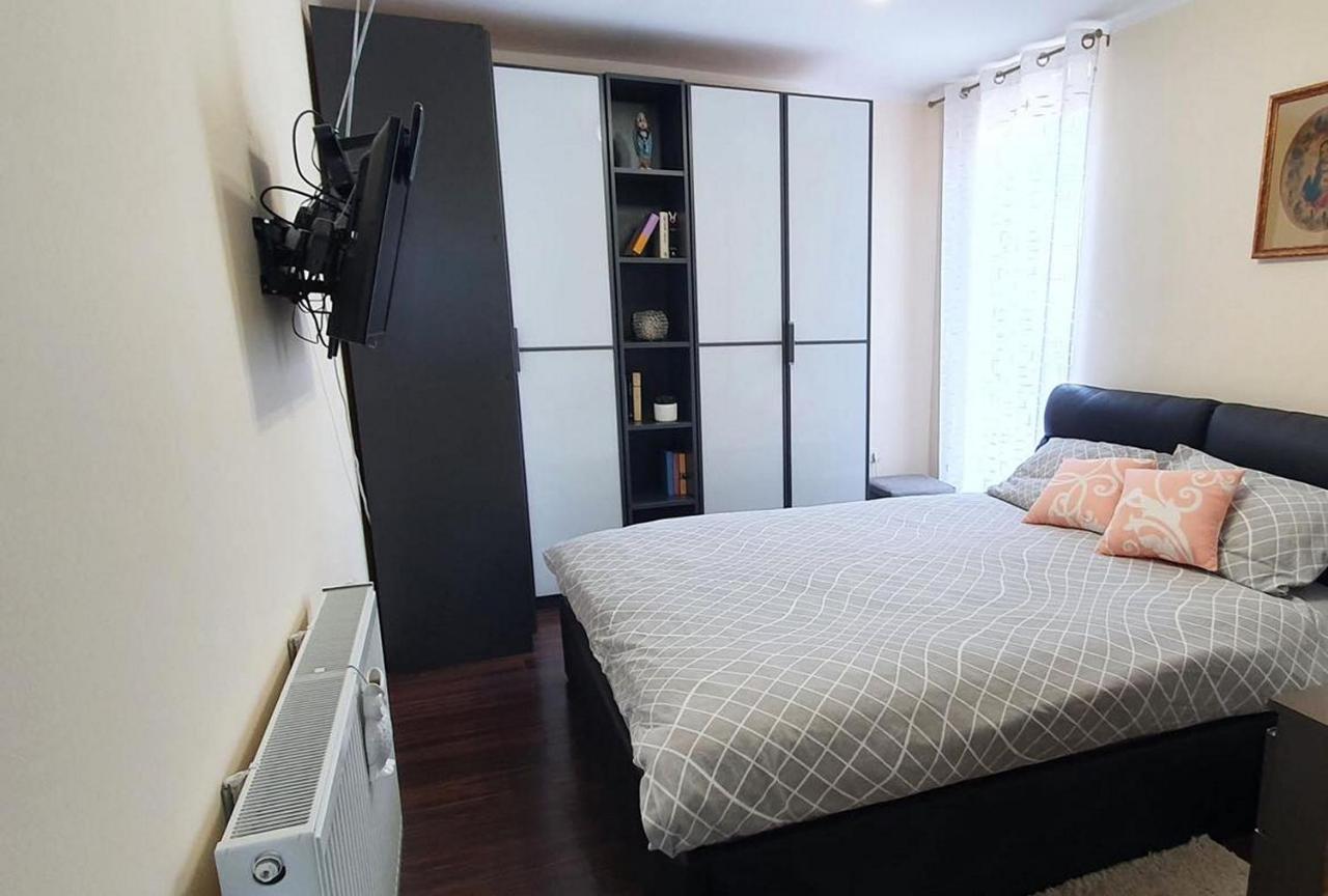 Apartments Tb Порат Екстер'єр фото