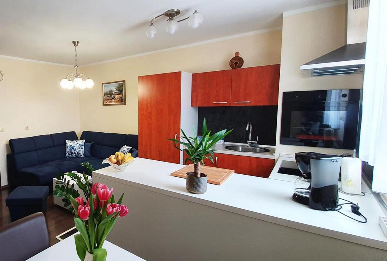 Apartments Tb Порат Екстер'єр фото