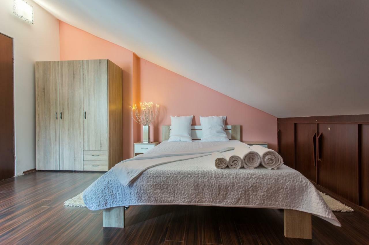 Apartments Tb Порат Екстер'єр фото