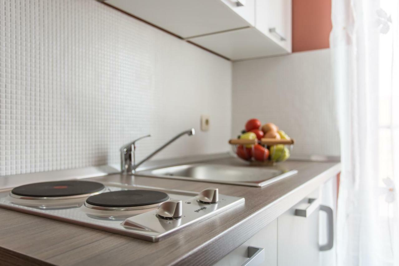 Apartments Tb Порат Екстер'єр фото